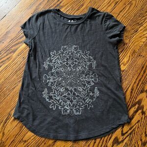 Tokyo Darling Women's T-shirt Gray Flower Graphic Short Sleeve Scoop Hem XS